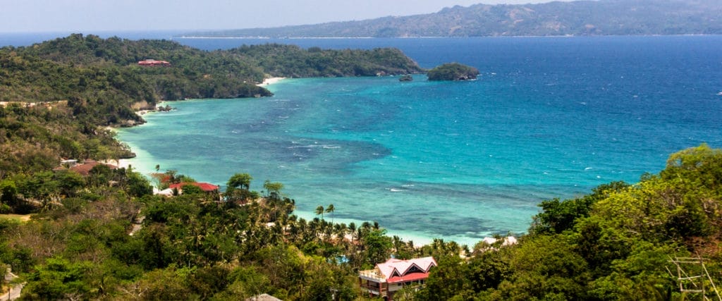 Surfer en Janvier à Boracay (Philippines) en tant que débutant