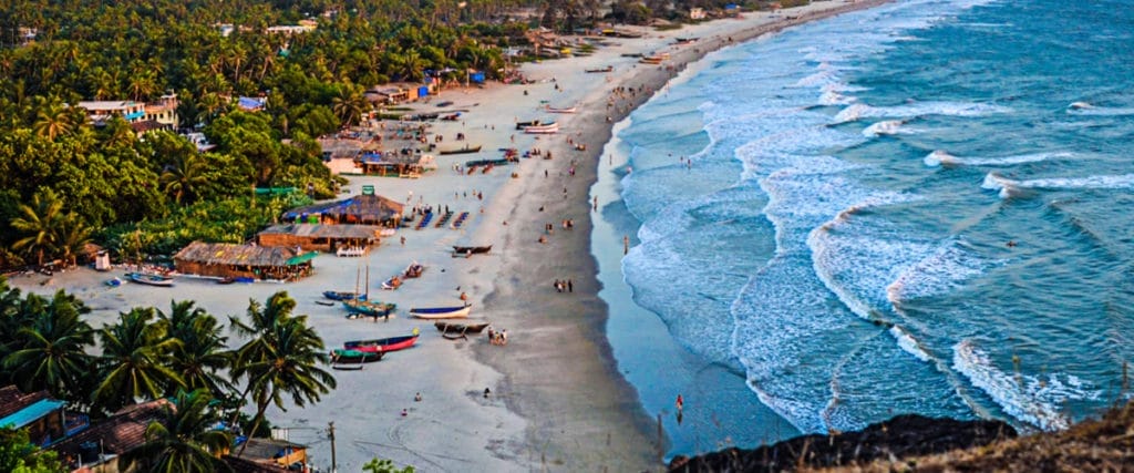 Palolem Beach : de bonnes conditions pour apprendre le surf à Goa (Inde)