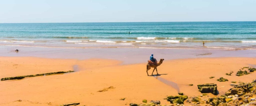 Débuter en surf à Taghazout (Maroc)
